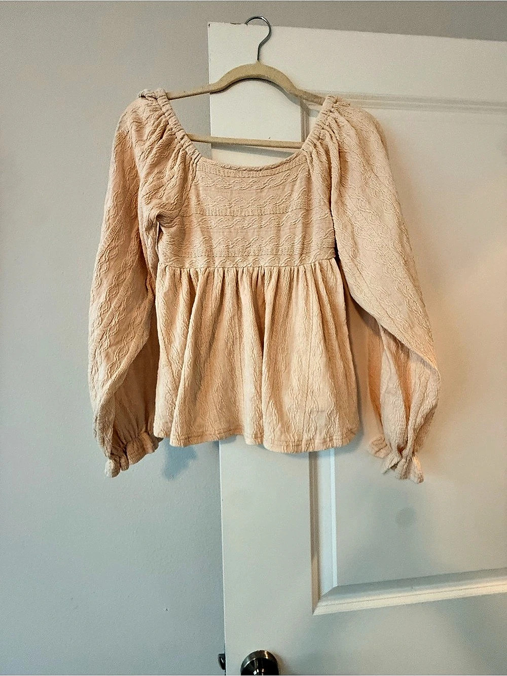 entro Textured Long Sleeve Blouse in Pink Size Small